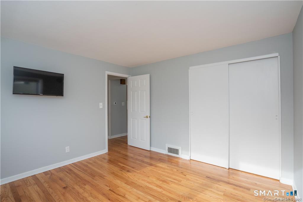 34 John Smith Drive West Hartford CT 06107