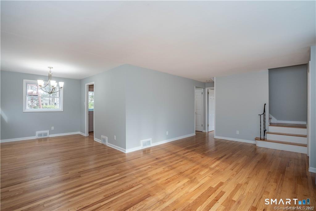 34 John Smith Drive West Hartford CT 06107