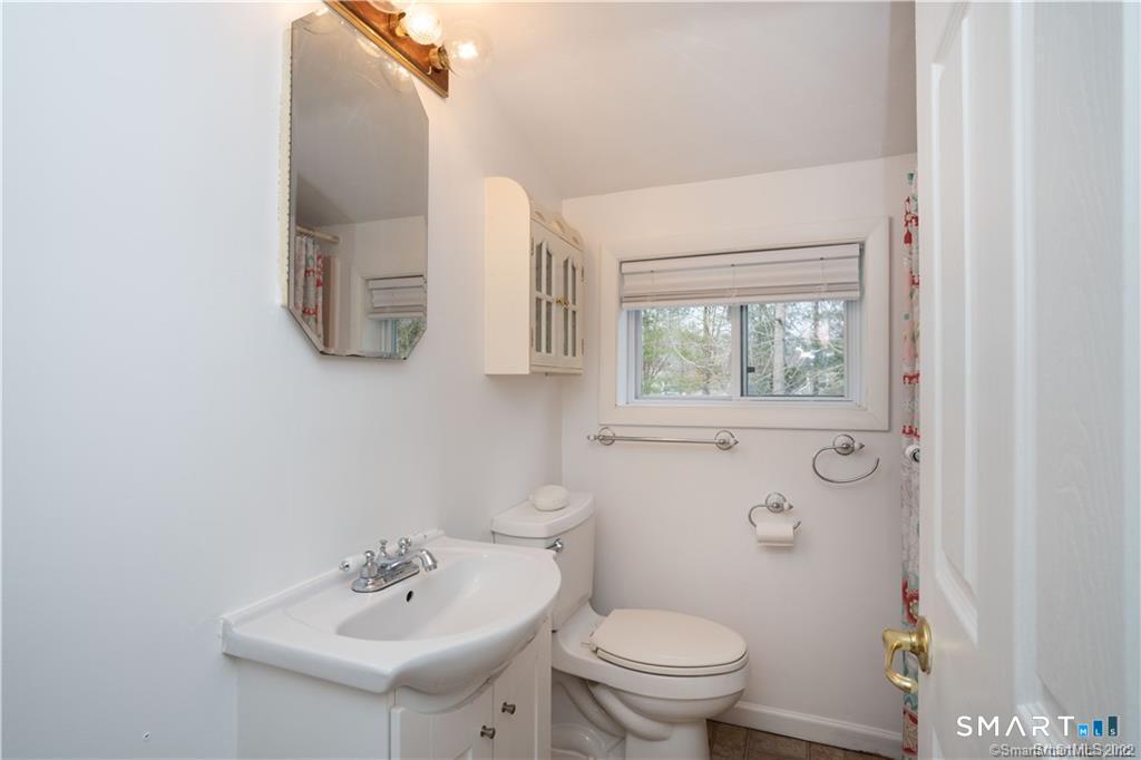 34 John Smith Drive West Hartford CT 06107