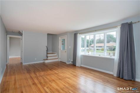 34 John Smith Drive West Hartford CT 06107
