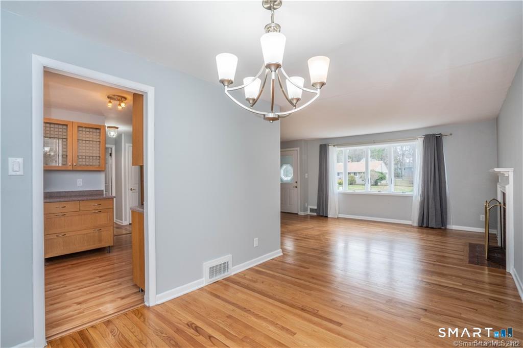 34 John Smith Drive West Hartford CT 06107