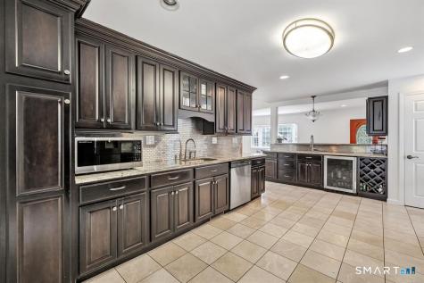 171 Henderson Road Fairfield CT 06824