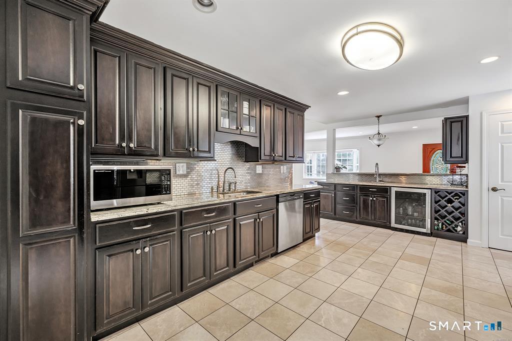 171 Henderson Road Fairfield CT 06824