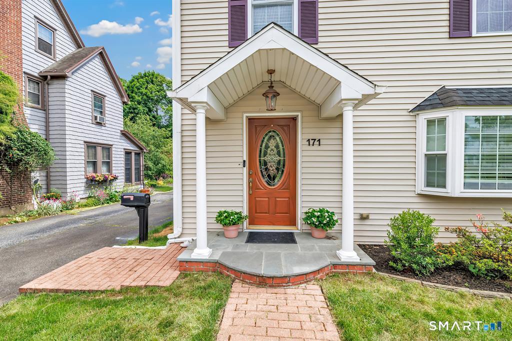 171 Henderson Road Fairfield CT 06824