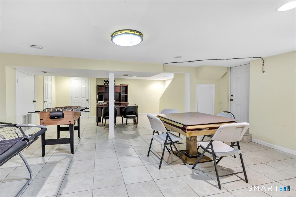 171 Henderson Road Fairfield CT 06824