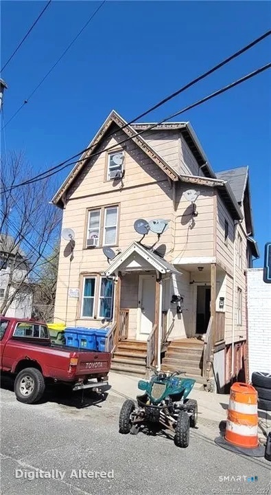 8 Lawrence Street Waterbury CT 06708