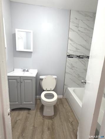 8 Lawrence Street Waterbury CT 06708
