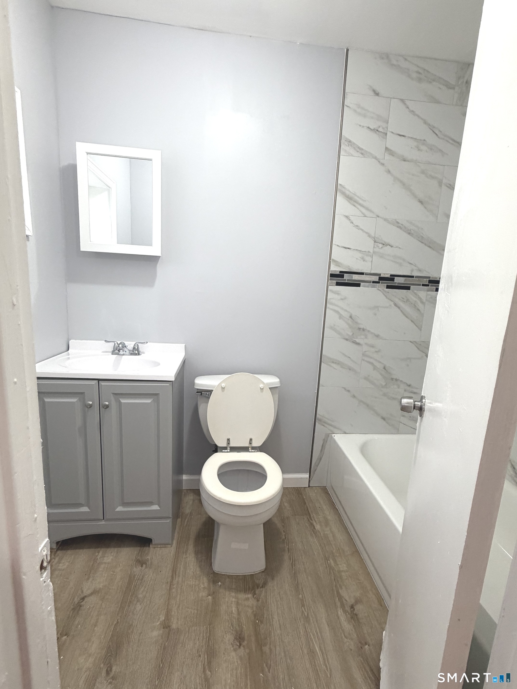 8 Lawrence Street Waterbury CT 06708