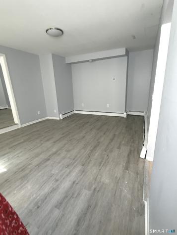 8 Lawrence Street Waterbury CT 06708