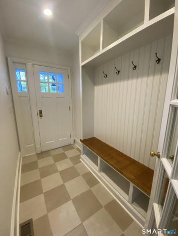 51 Hawthorne Road New Canaan CT 06840