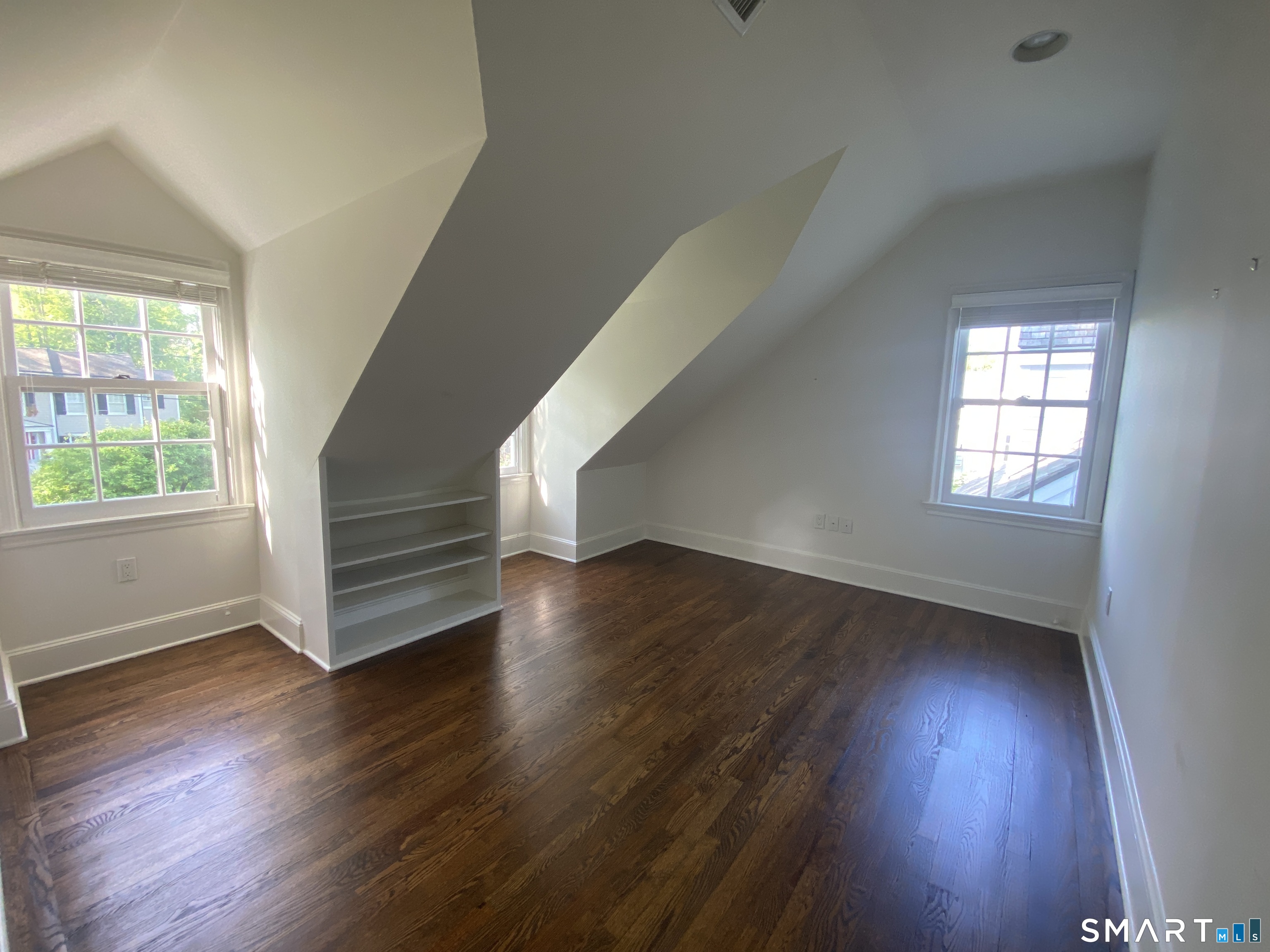 51 Hawthorne Road New Canaan CT 06840