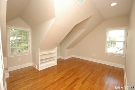 51 Hawthorne Road New Canaan CT 06840