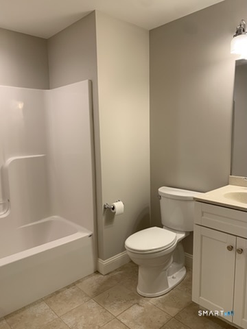 102 Edgewater Circle East Hampton CT 06424