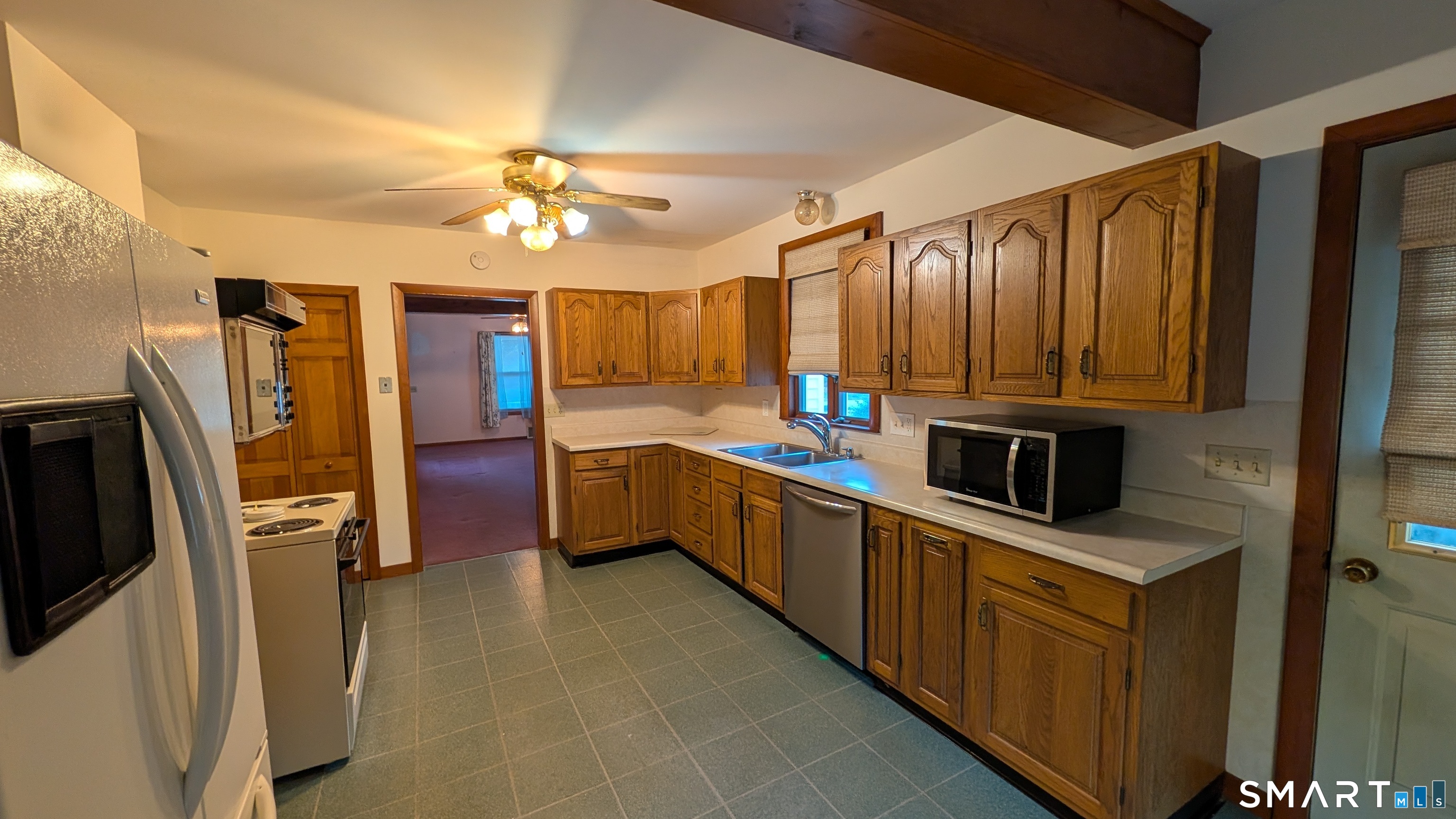 10-12 Parker Terrace Glastonbury CT 06033