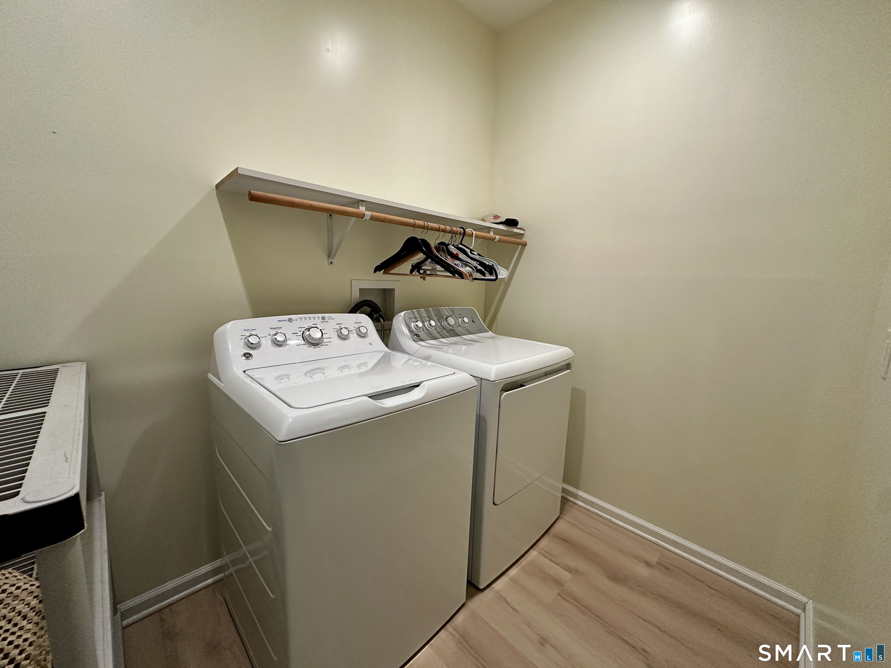 18 Graves Avenue Guilford CT 06437