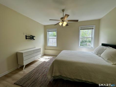 18 Graves Avenue Guilford CT 06437