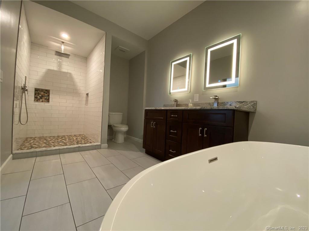 18 Graves Avenue Guilford CT 06437