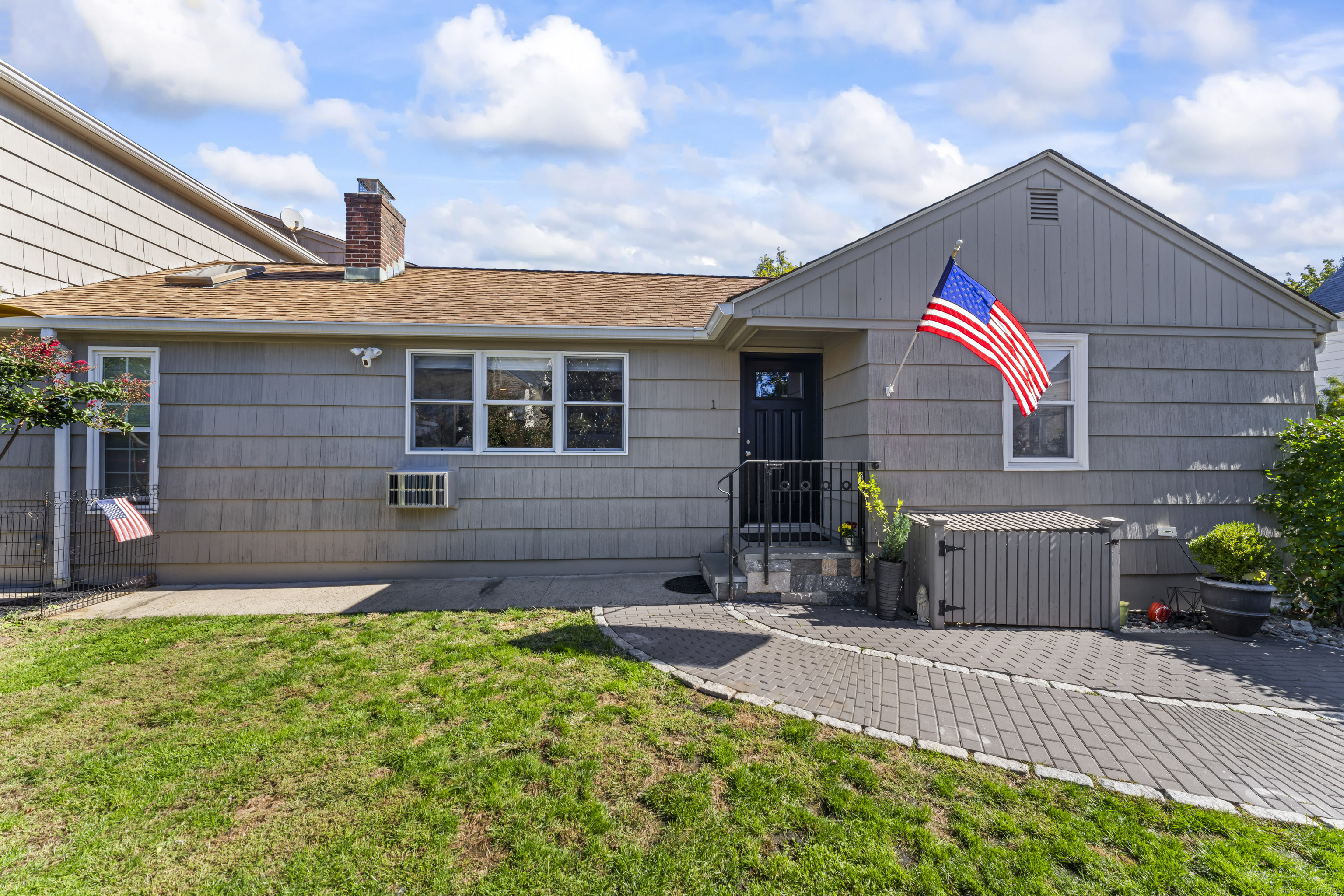 88 Dean Street Stamford CT 06902