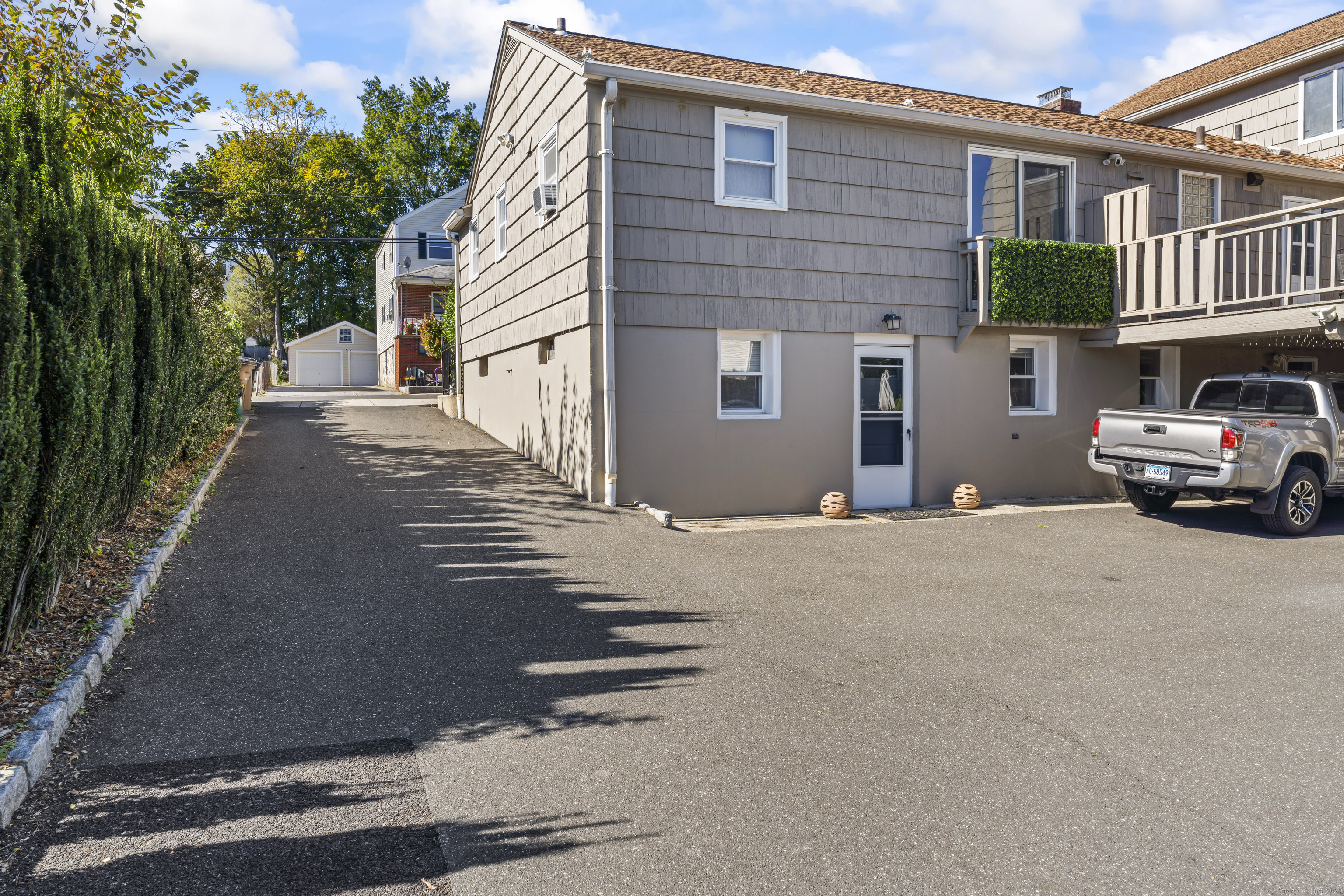 88 Dean Street Stamford CT 06902