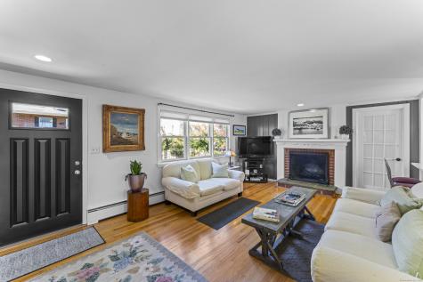 88 Dean Street Stamford CT 06902