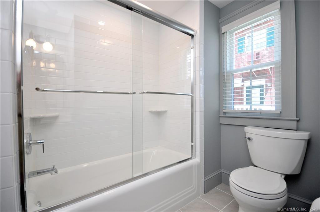 10 Poquonock Avenue Windsor CT 06095
