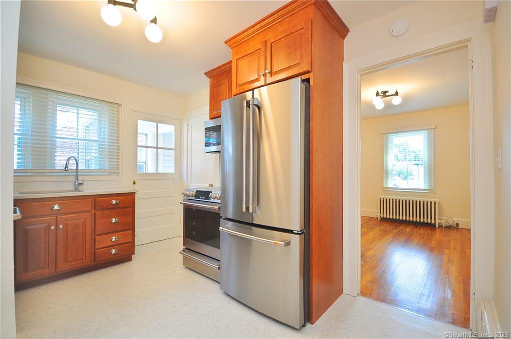 10 Poquonock Avenue Windsor CT 06095