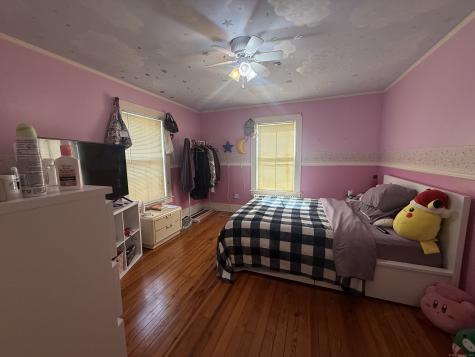 63 Ridge Street Manchester CT 06040