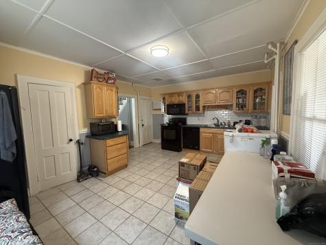 63 Ridge Street Manchester CT 06040