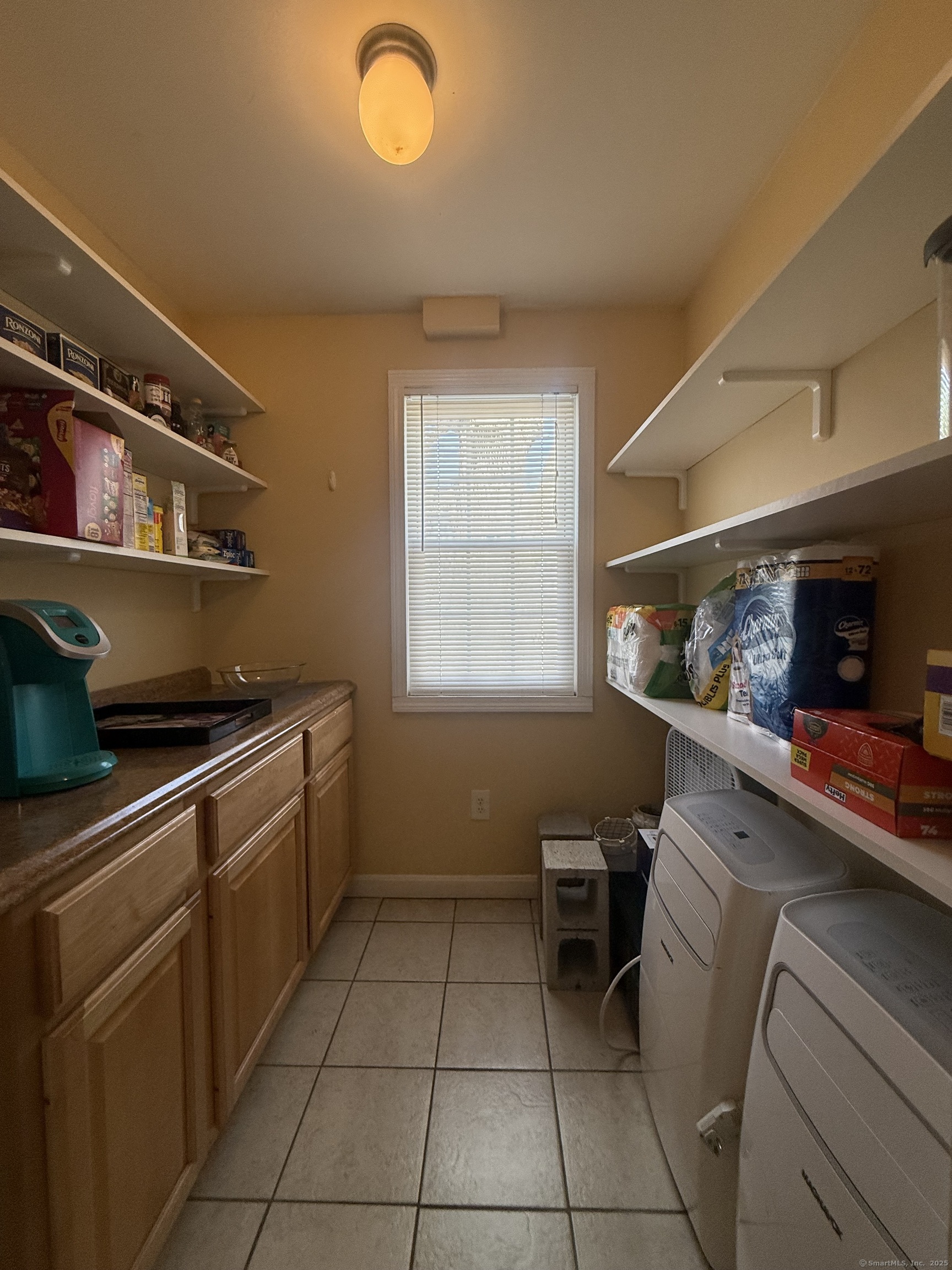 63 Ridge Street Manchester CT 06040