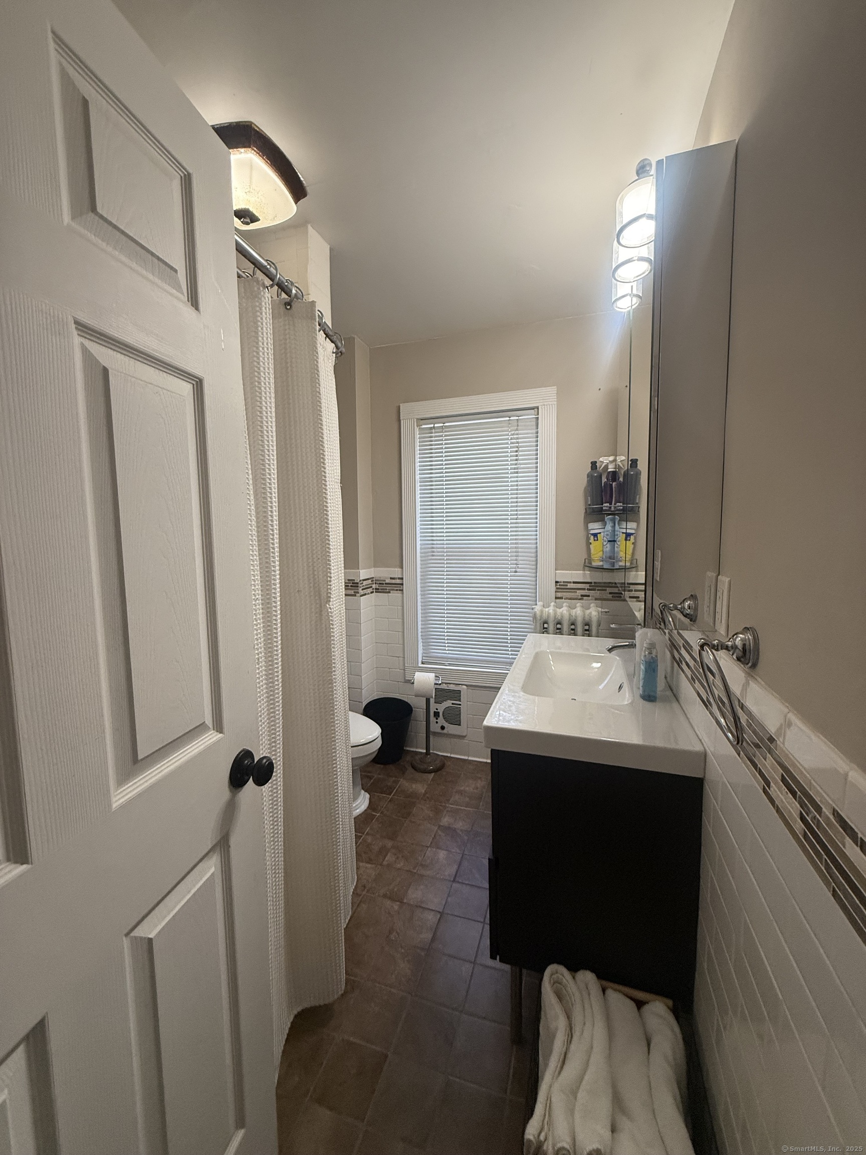 63 Ridge Street Manchester CT 06040