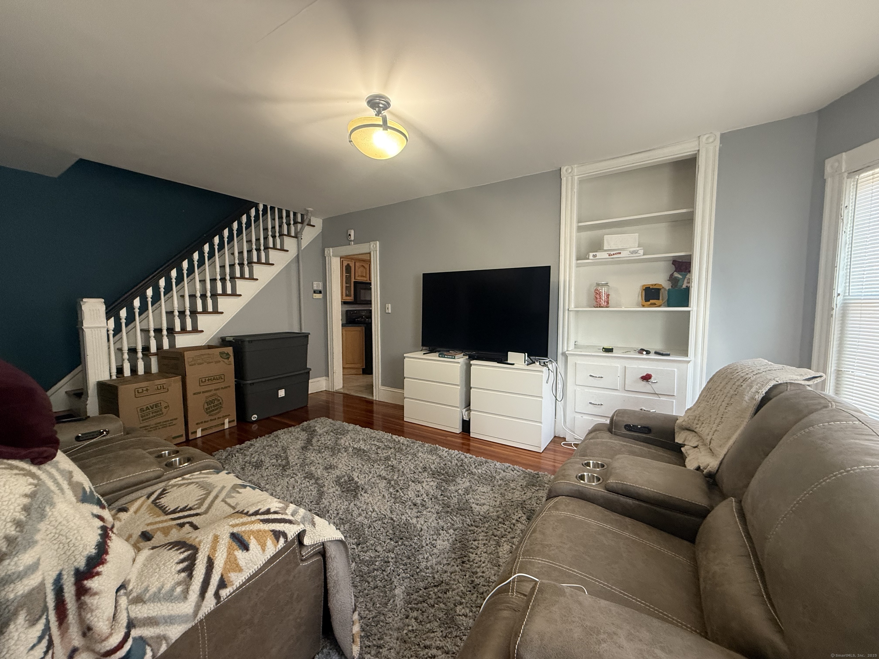 63 Ridge Street Manchester CT 06040