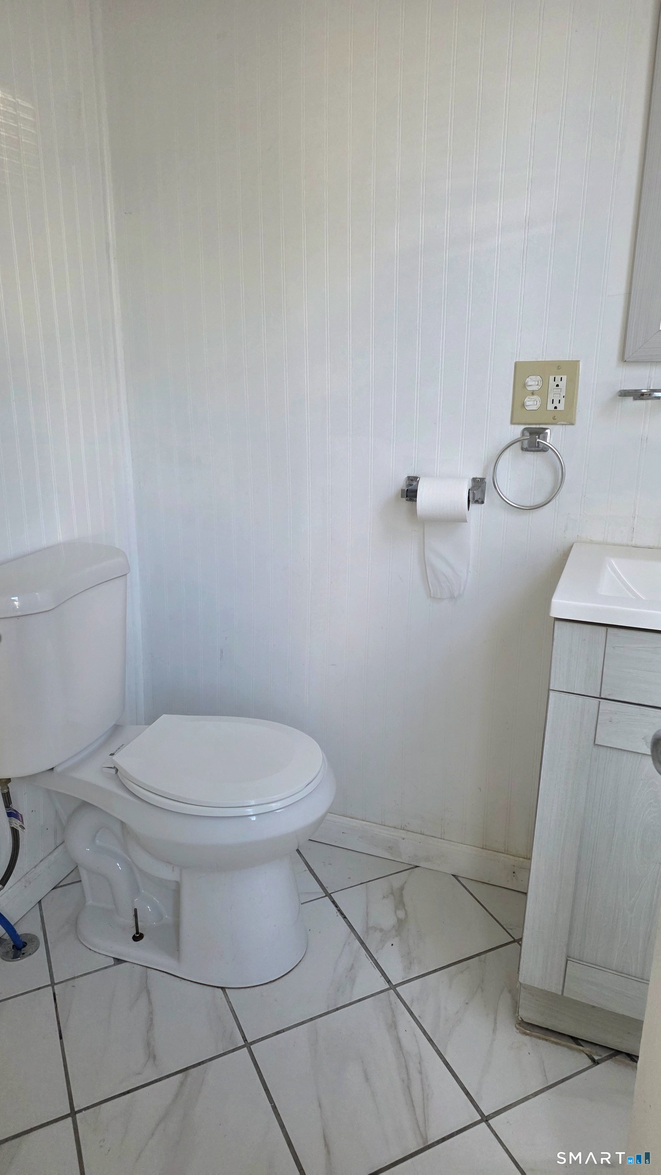 33 Ridgefield Avenue Waterbury CT 06705