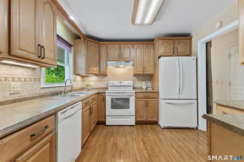 126 Lakeside Drive Ridgefield CT 06877