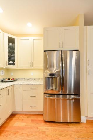 10 Fort Hill Road Groton CT 06340