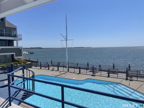 133 Harbor Close Road New Haven CT 06519