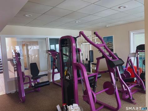 133 Harbor Close Road New Haven CT 06519