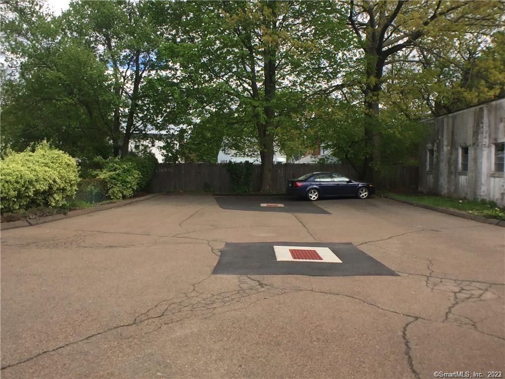 2557 Whitney Avenue Hamden CT 06518