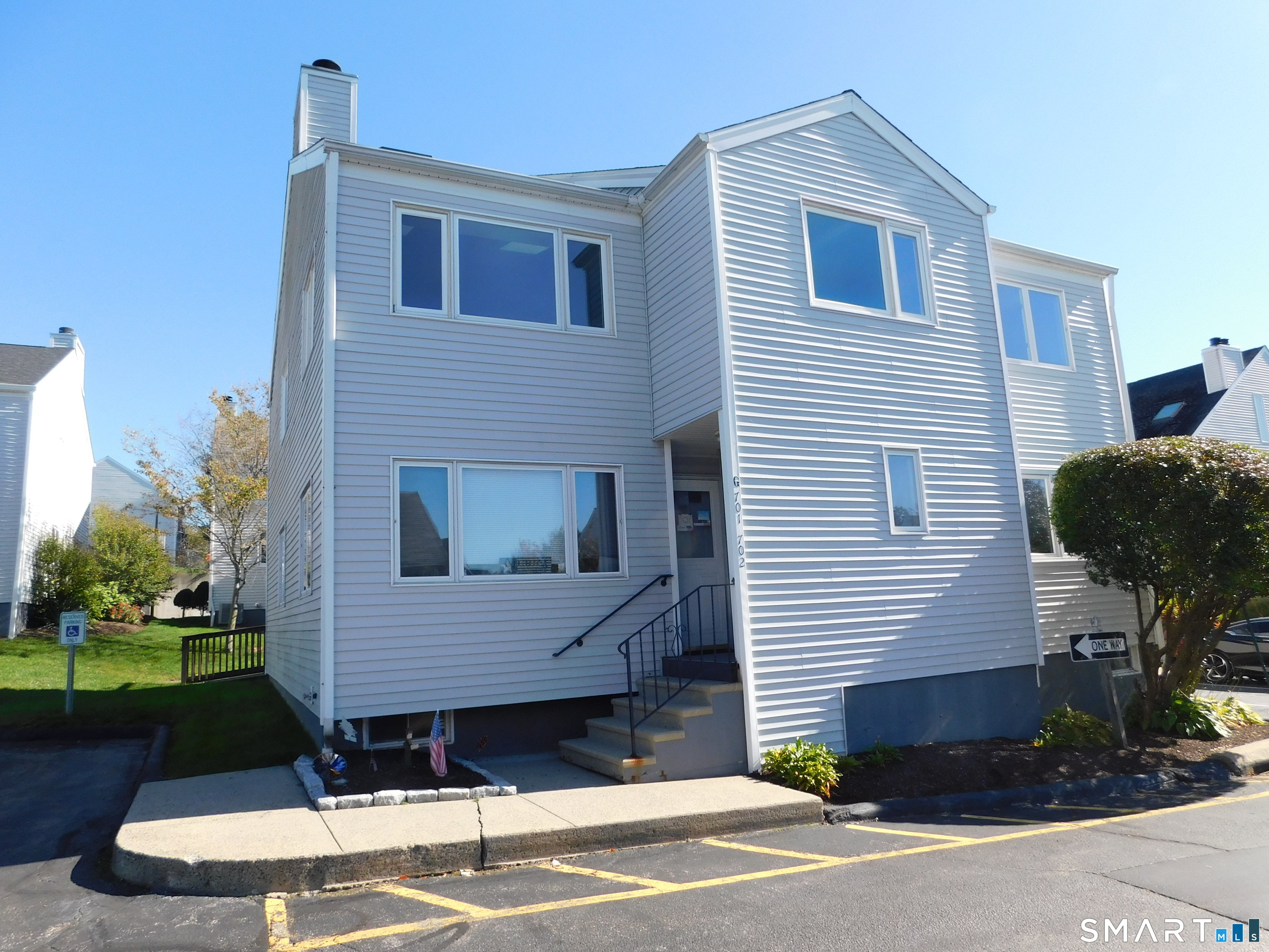 Bridgeport CT, 1482 Capitol Avenue, Unit G702