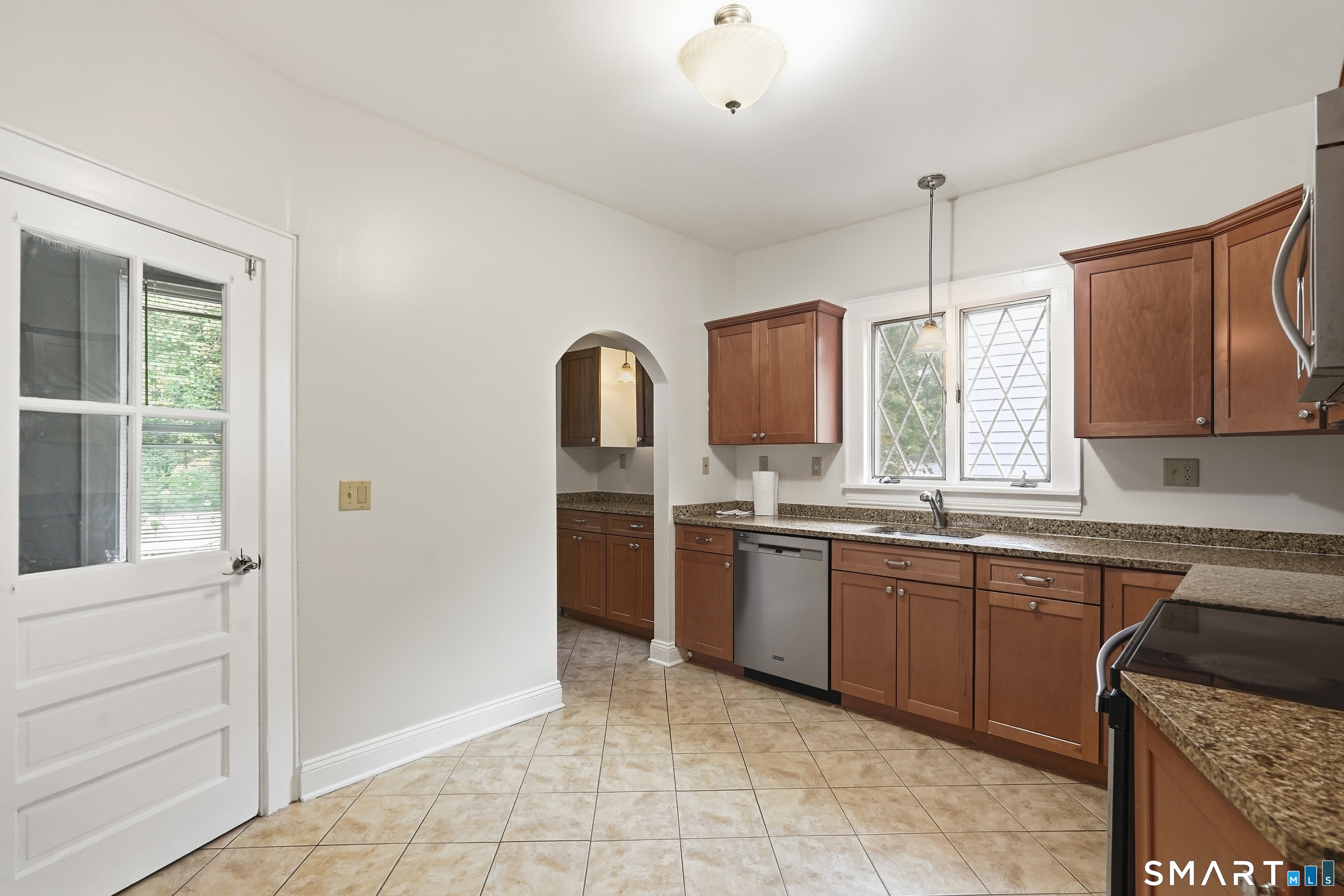 144 Flushing Avenue Fairfield CT 06825
