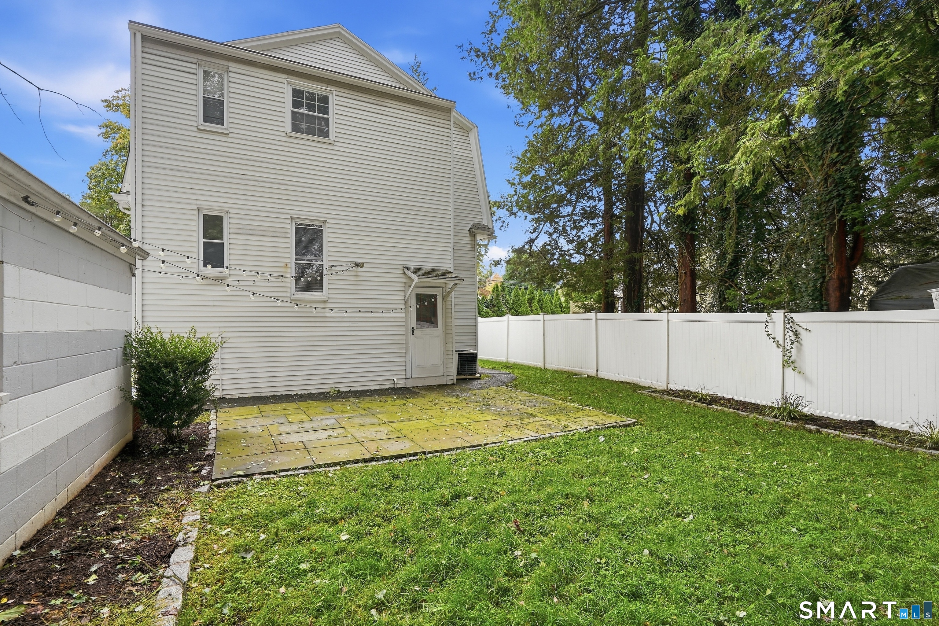 144 Flushing Avenue Fairfield CT 06825
