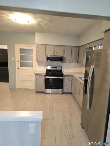 25 Curtin Avenue New Britain CT 06053