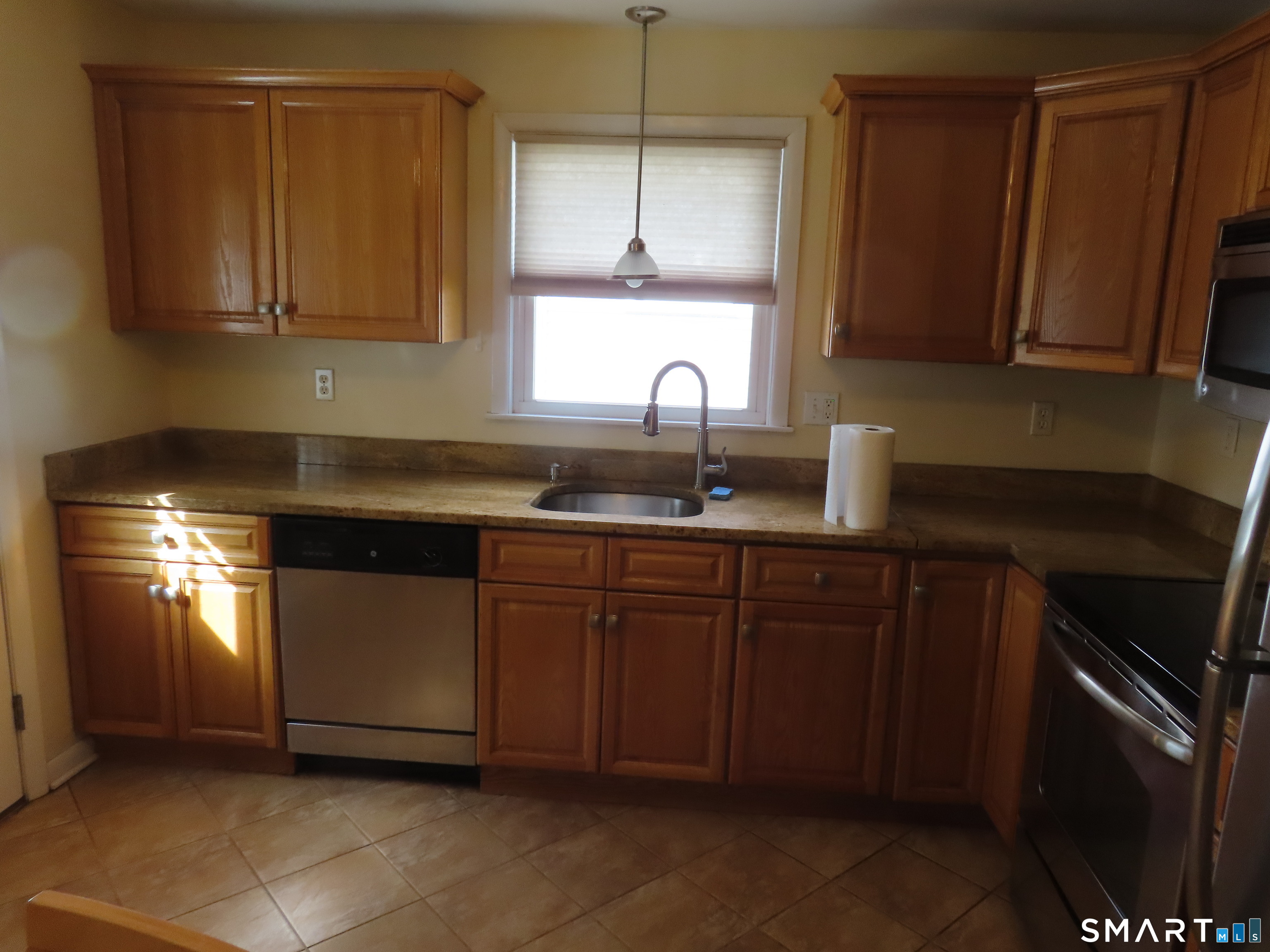 56 Linwood Street West Haven CT 06516