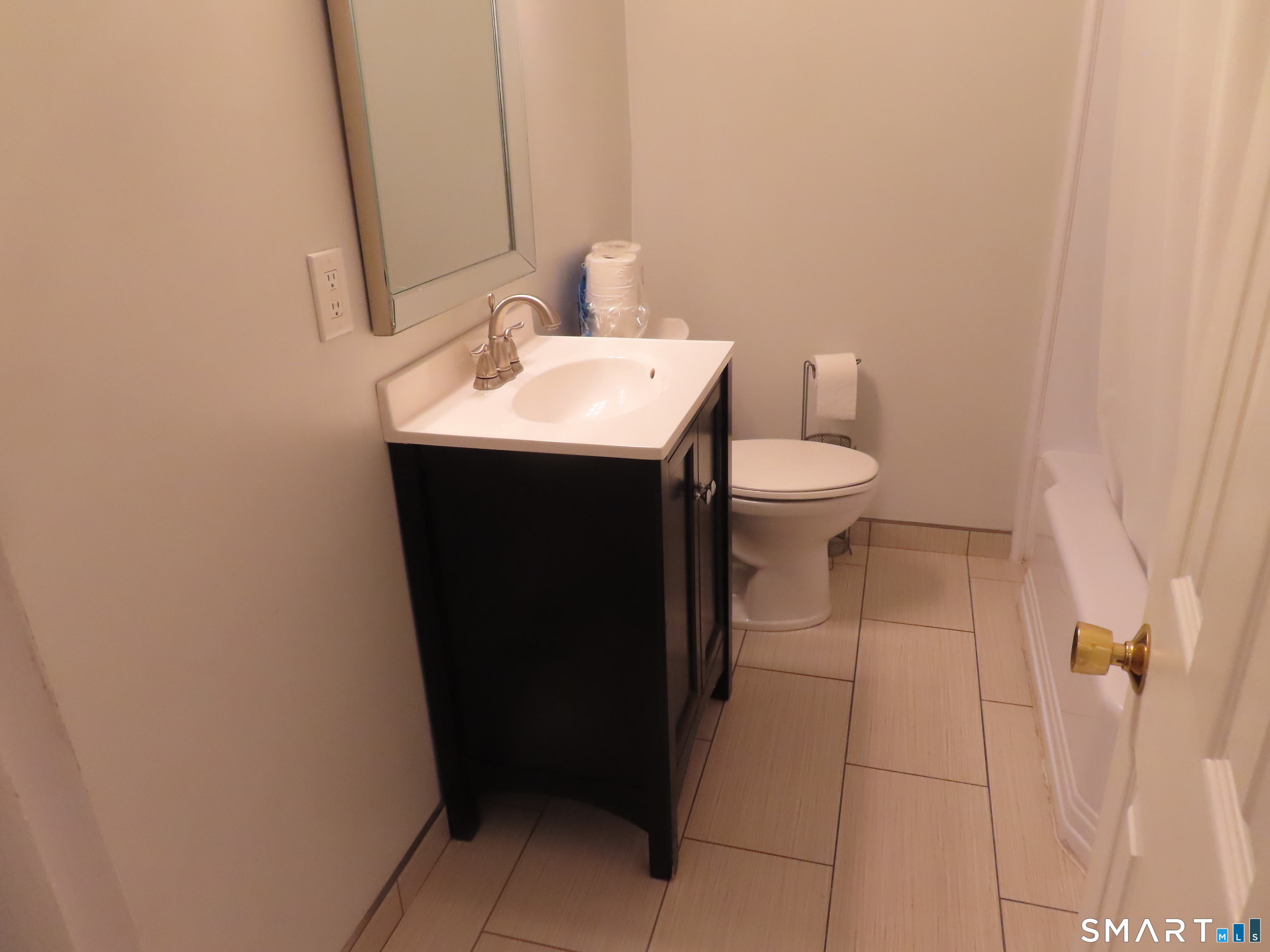 56 Linwood Street West Haven CT 06516