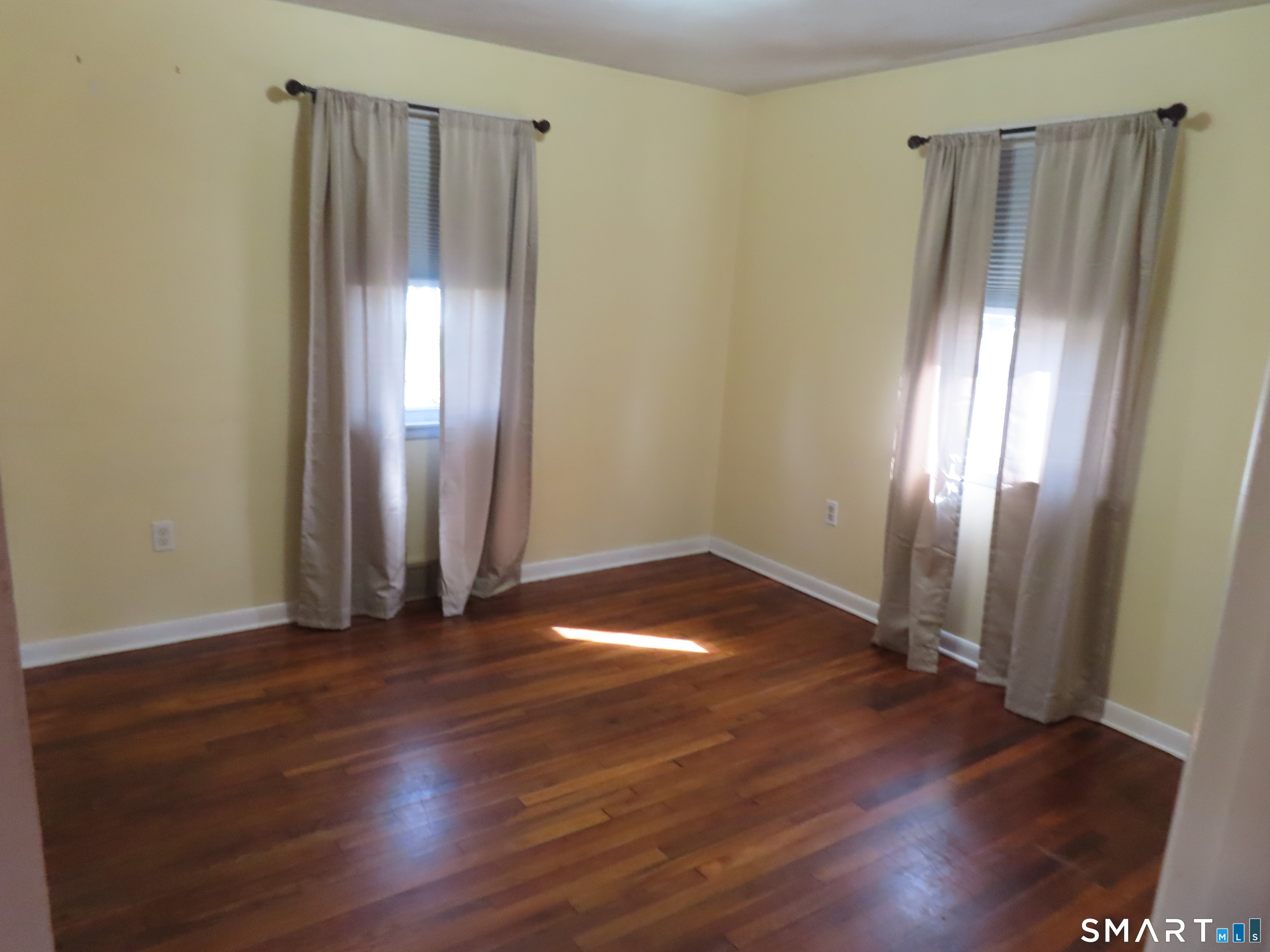 56 Linwood Street West Haven CT 06516