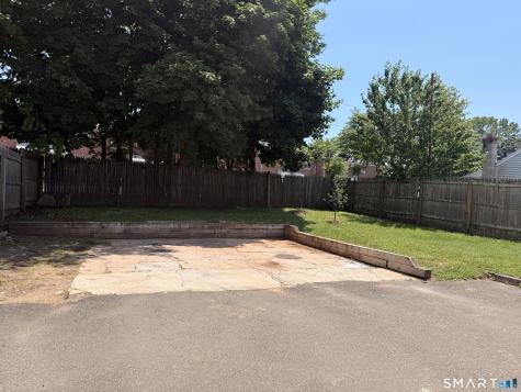 133 Gerrish Avenue East Haven CT 06512