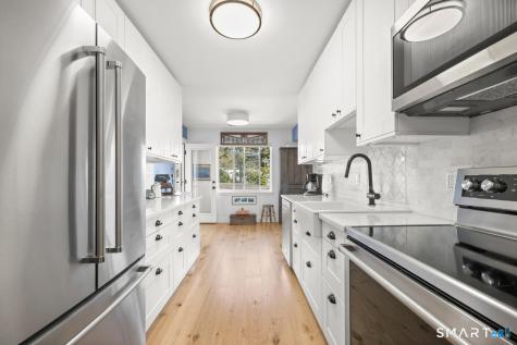 108 Southport Woods Drive Fairfield CT 06890