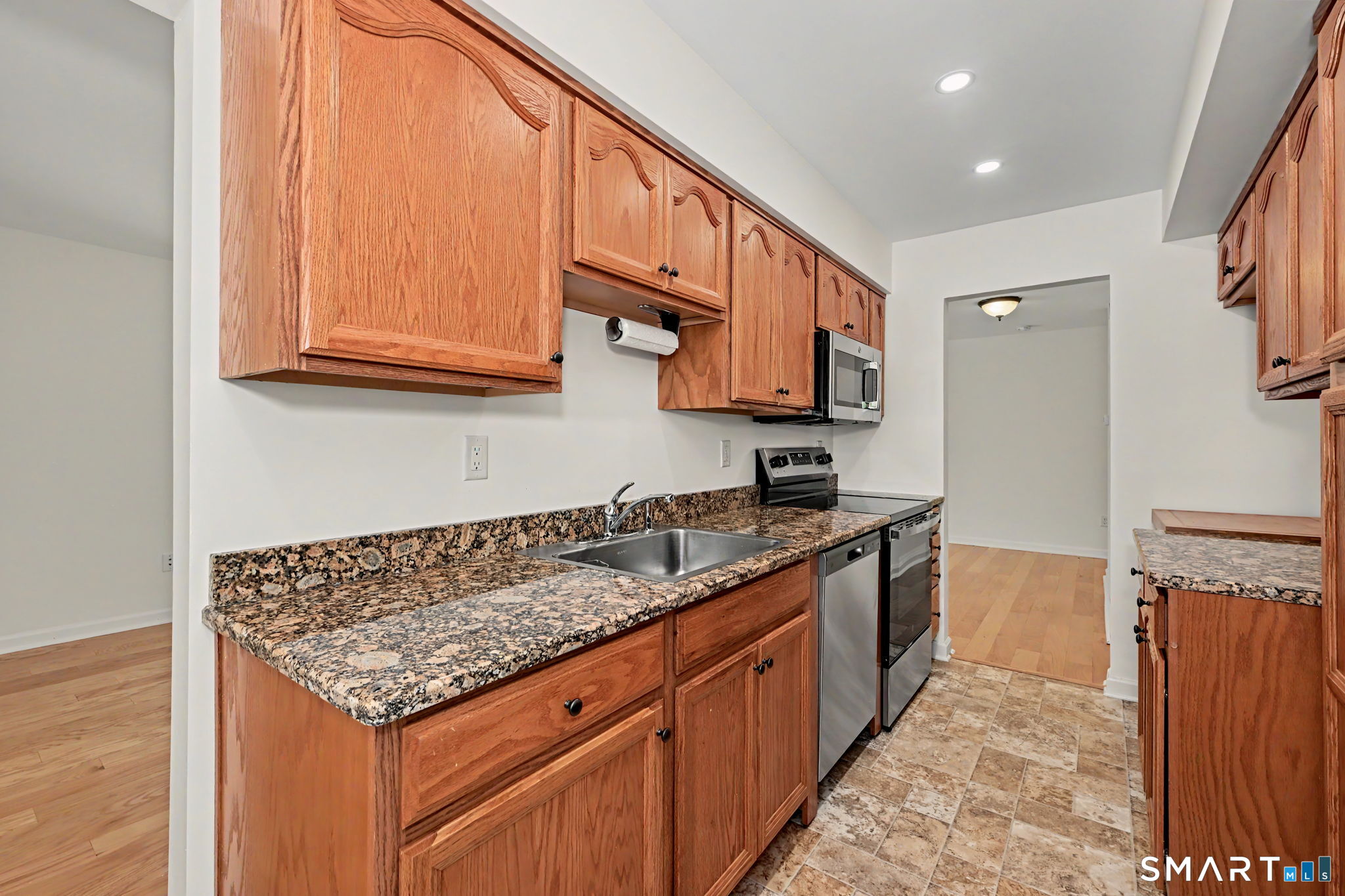 73 Riverside Avenue Stamford CT 06905