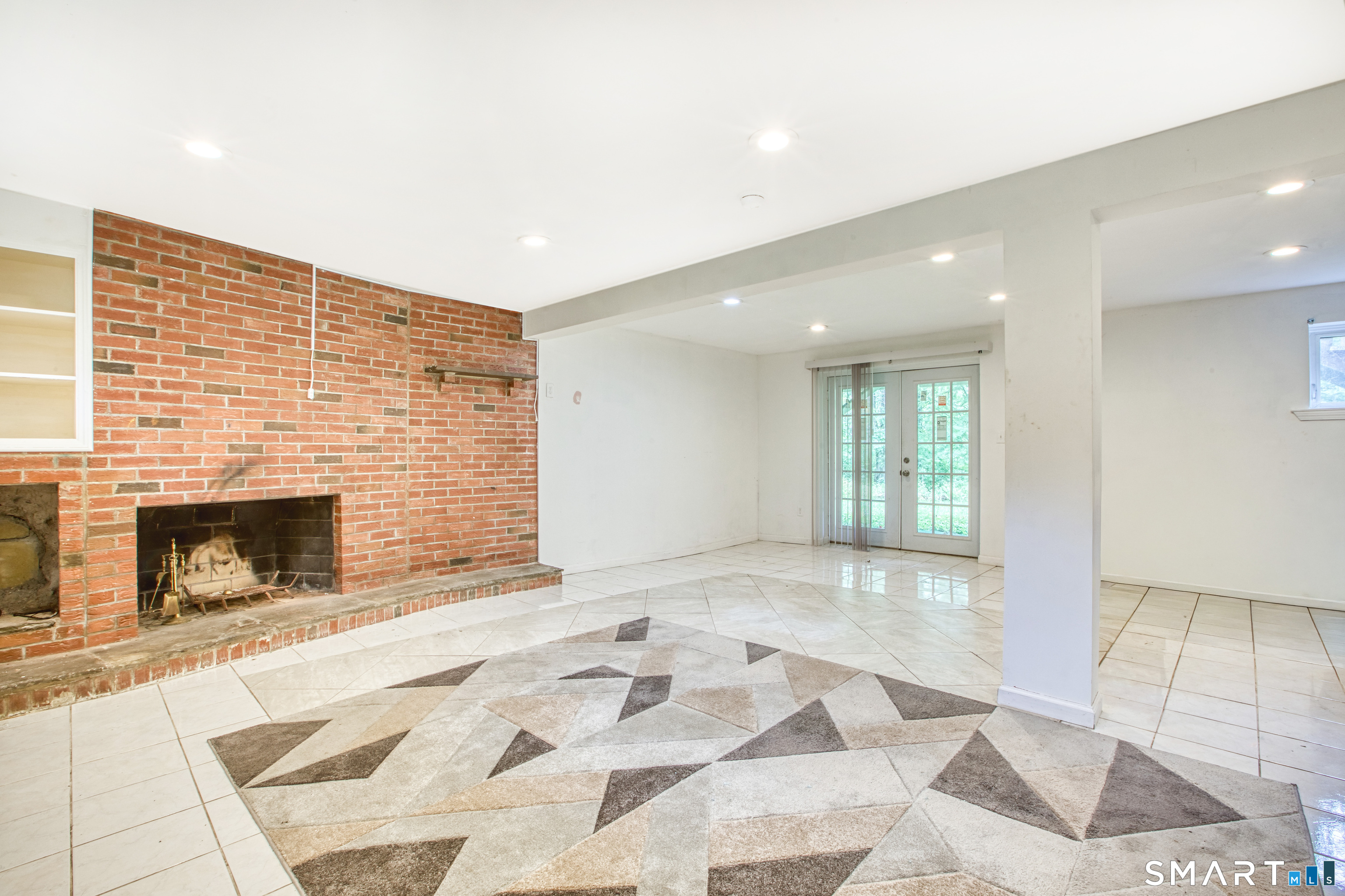 1040 Mountain Road Bloomfield CT 06002