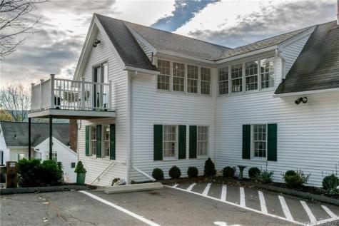 8 Plank Hill Road Simsbury CT 06070