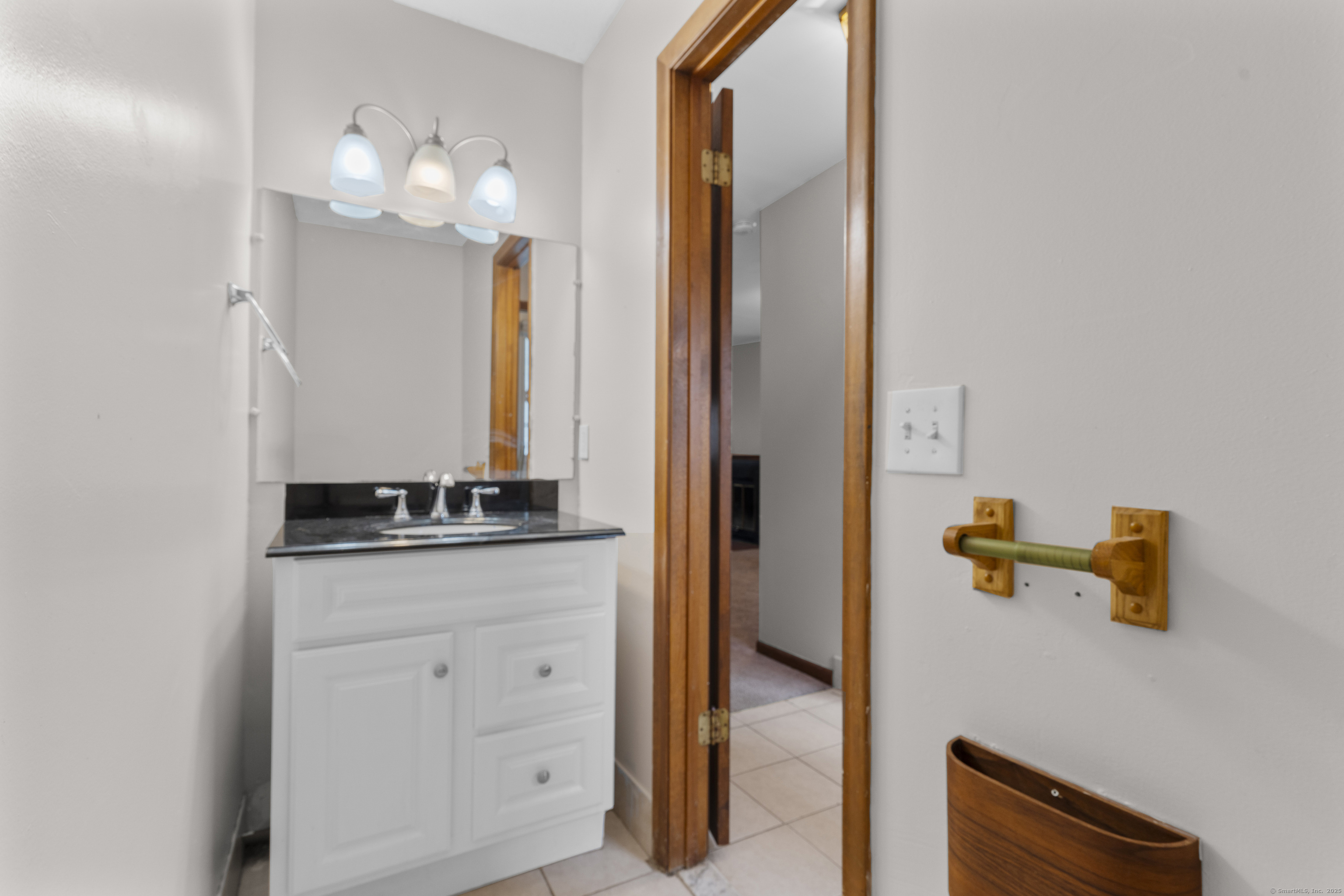 118 Hilltop Drive Simsbury CT 06089